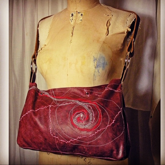 Meet your Posher, Sandy *POSH AMBASSADOR*!!!! - Picture 8 of 8